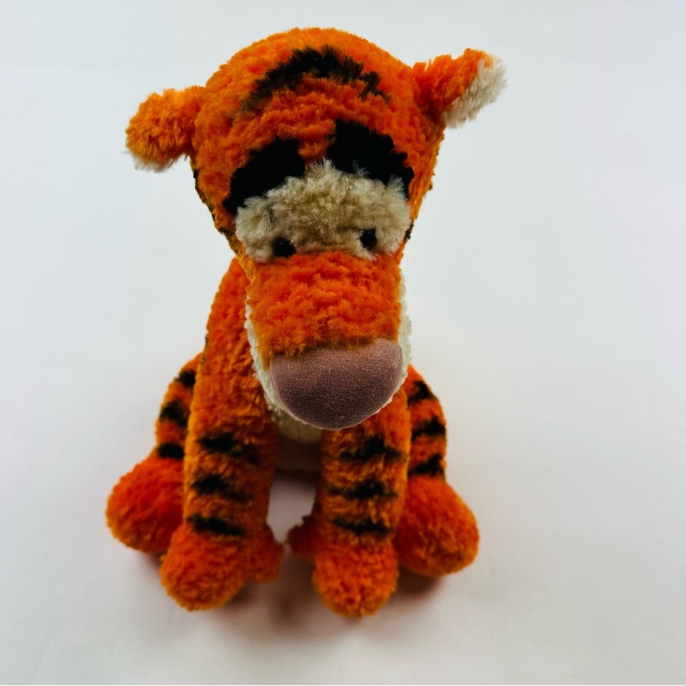 Disneyland Resort Walt Disney World Tigger Winnie The Pooh Plush Stuffed Animal